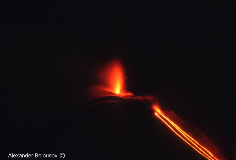 Sopka při erupci v roce 1994